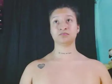 Evah-lee  live sex cam