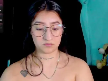 Evah-lee  live sex cam