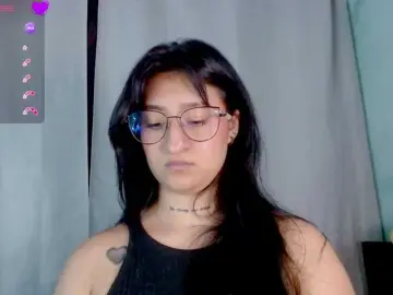 Evah-lee  live sex cam