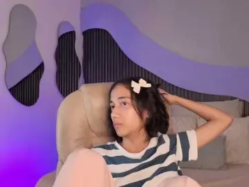 Kity-hot  live sex cam