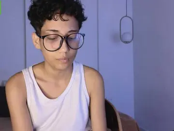 Kity-hot  live sex cam