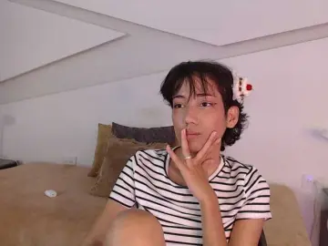 Kity-hot  live sex cam