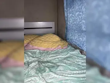 Mira-1-1  live sex cam