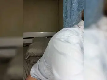 Mira-1-1  live sex cam