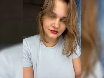 Mira-1-1  live sex cam