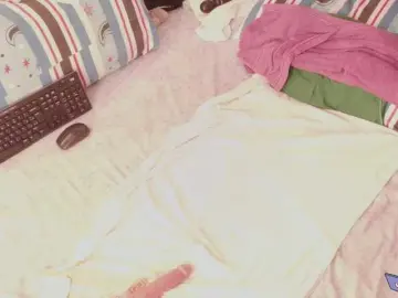Jhoxy-m  live sex cam