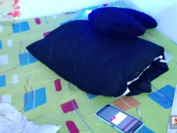 Ninatinydoll  live sex cam