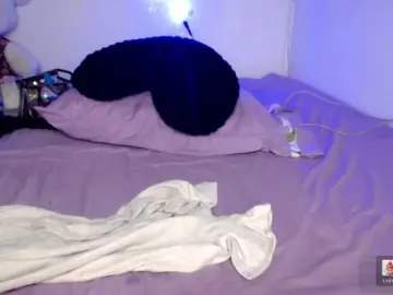 Ninatinydoll  live sex cam