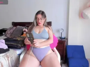 Skarlethking8  live sex cam
