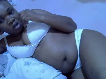 Ebonybootygirl  live sex cam