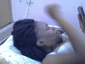 Ebonybootygirl  live sex cam