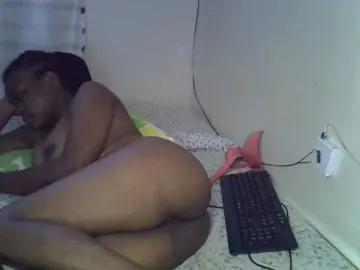 Ebonybootygirl  live sex cam