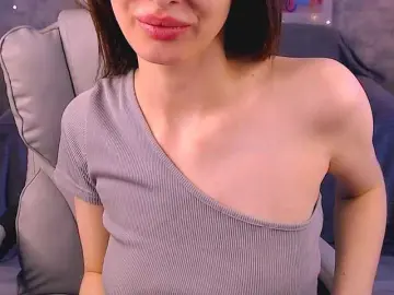 EmiliSkyy  live sex cam