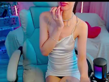 EmiliSkyy  live sex cam