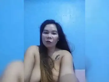 HotMomma33  live sex cam