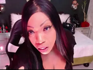 MadikeyHappy  live sex cam