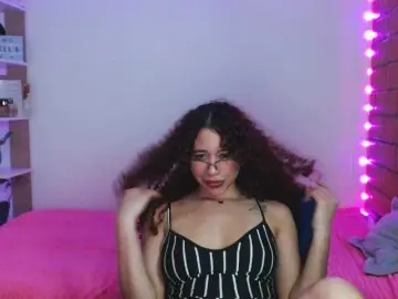 Medussa333  live sex cam