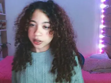 Medussa333  live sex cam