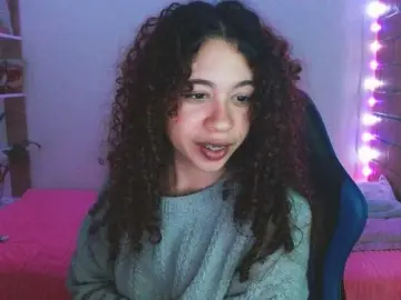 Medussa333  live sex cam