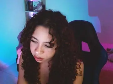 Medussa333  live sex cam