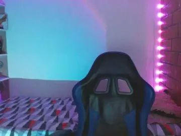 Medussa333  live sex cam