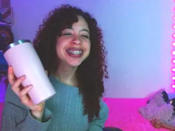 Medussa333  live sex cam