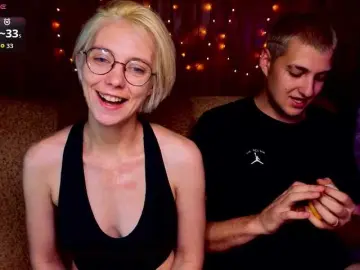Blondeiceann  live sex cam