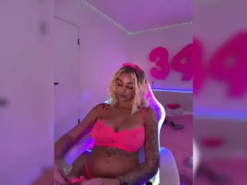-AmazingBlonde-  live sex cam