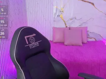 Candyy-tay1  live sex cam