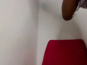Flirtyarrya  live sex cam