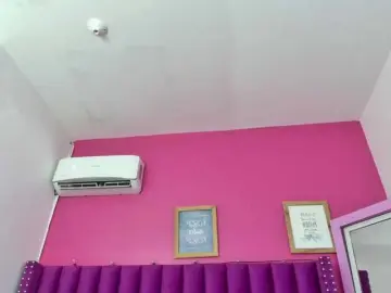 Hornysweetebony  live sex cam