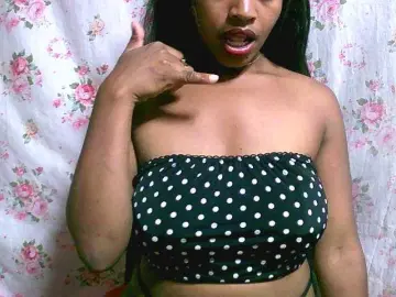 Laurencia12  live sex cam