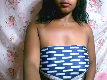 Laurencia12  live sex cam