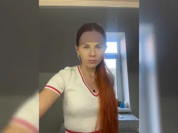 LunaFit  live sex cam