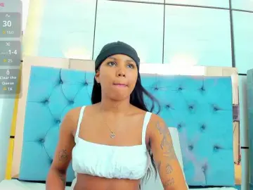 PocahontasPow  live sex cam