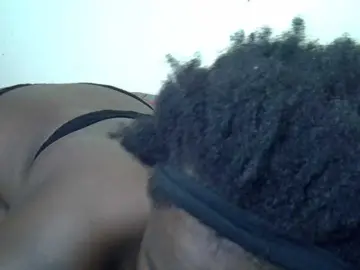 Prettyliz30  live sex cam