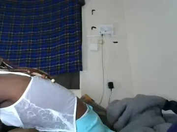 Vinsishly11  live sex cam