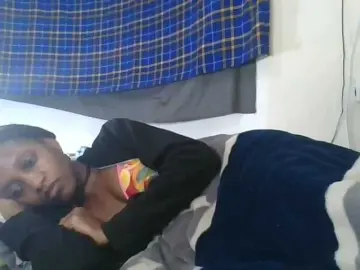 Vinsishly11  live sex cam