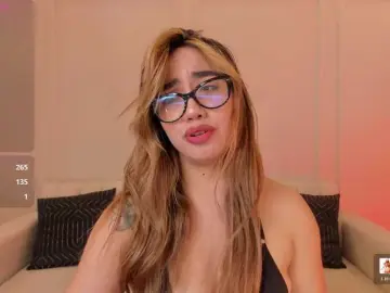 AnnieMonroe1  live sex cam