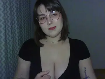 ClaraLove  live sex cam