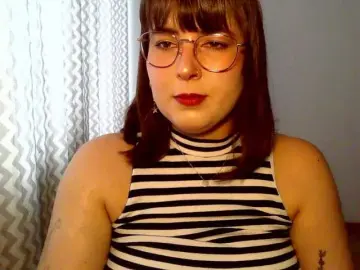 ClaraLove  live sex cam