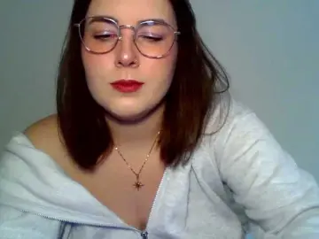 ClaraLove  live sex cam