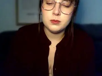 ClaraLove  live sex cam