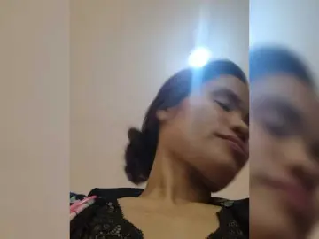 LovelyQueen  live sex cam