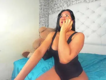 MiaMiller001  live sex cam