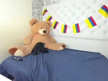 MiaMiller001  live sex cam