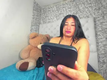 MiaMiller001  live sex cam