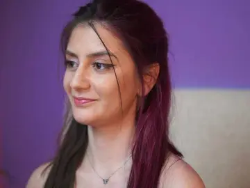 SabrinaHope  live sex cam