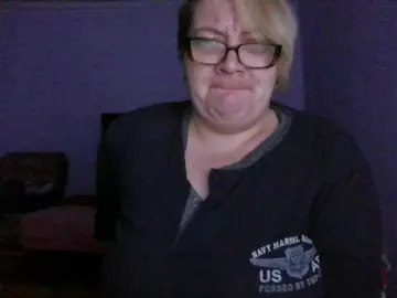 Sweetmommy  live sex cam