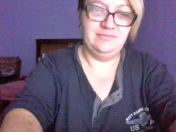 Sweetmommy  live sex cam